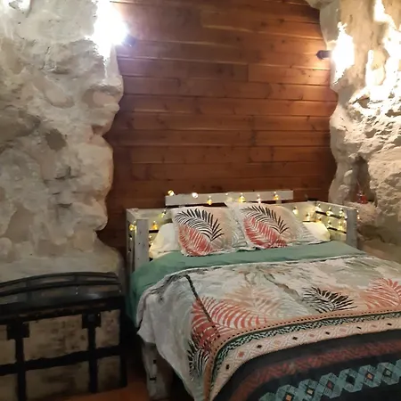 Dom wakacyjny Troglodyte - La Grotte D'aure