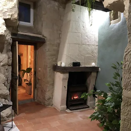 Troglodyte - La Grotte D'aure * Le Puy-Notre-Dame